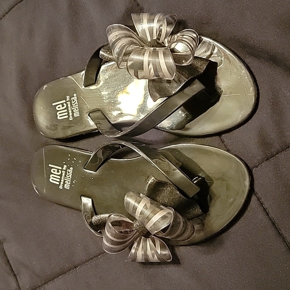 Mini Melissa Toddler Harmonic Stripe Bow Thong Sandals - Picture 2 of 4